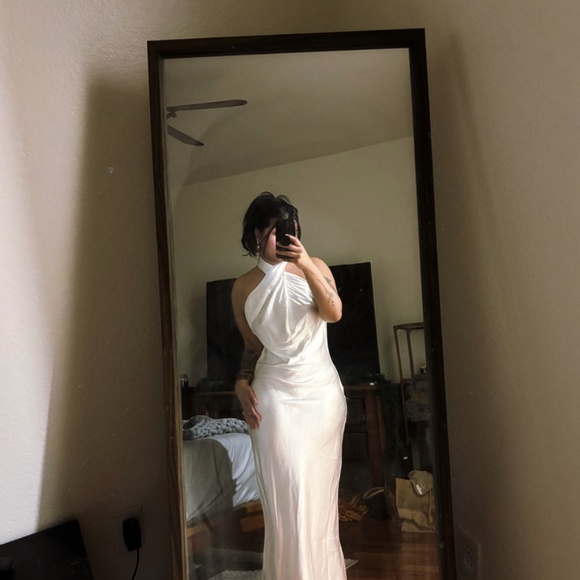 Meshki Laura Dress - Picture 4 of 4